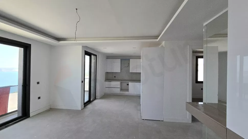 Modern 1-Bedroom Apartment in Bodrum with Pool - Residency Eligible