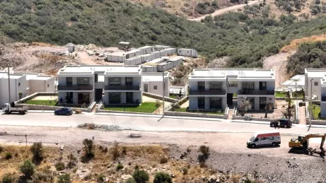 Modern 1-Bedroom Apartment in Bodrum with Pool - Residency Eligible