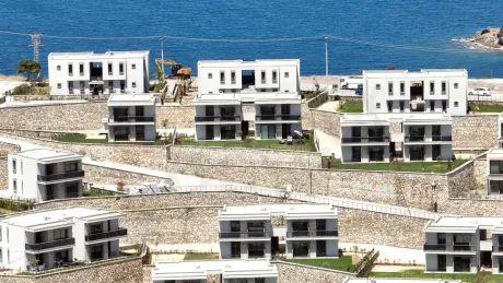 Modern 1-Bedroom Apartment in Bodrum with Pool - Residency Eligible