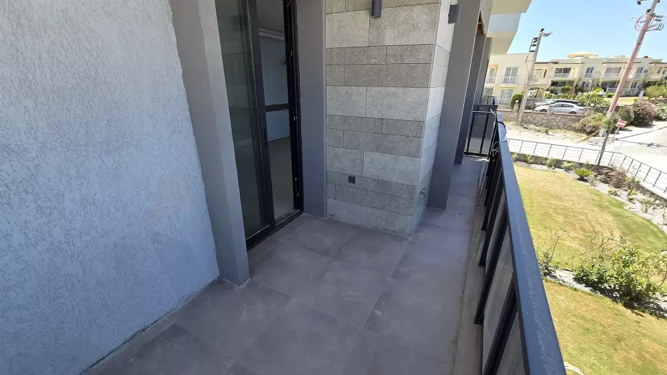 Modern 1-Bedroom Apartment in Bodrum with Pool - Residency Eligible