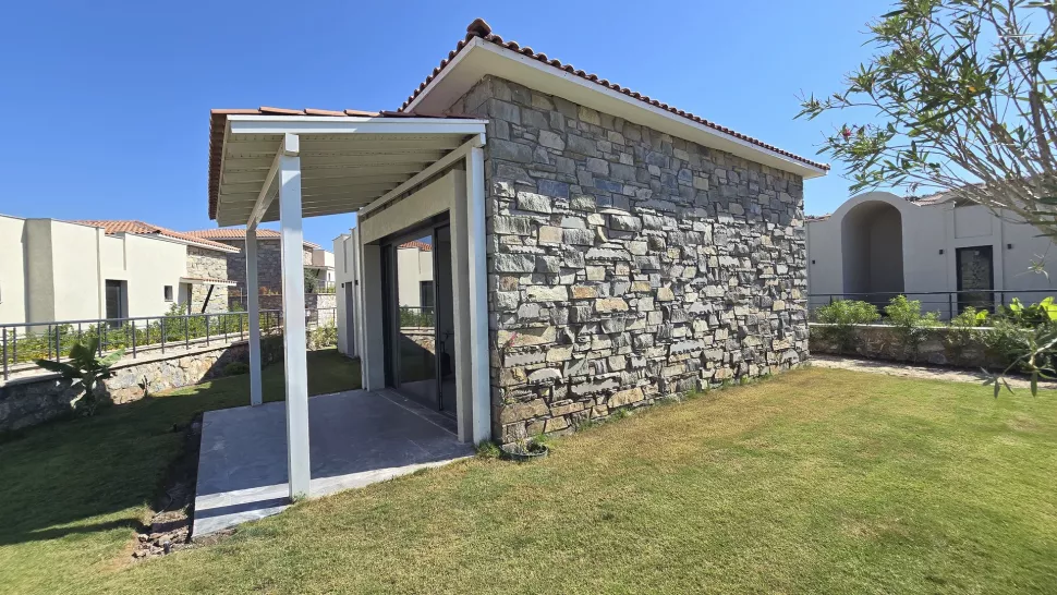 Modern 2-Bedroom Bodrum Villa with Pool & Residence Permit Ready