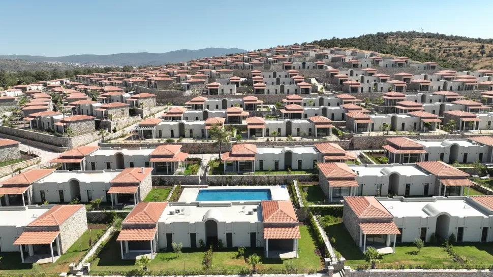 Modern 2-Bedroom Bodrum Villa with Pool & Residence Permit Ready