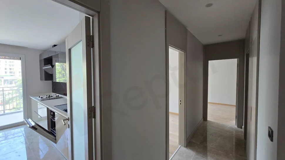Rare Premium Layout: Spacious 2+1 Residence with Closed Kitchen