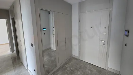 Rare Premium Layout: Spacious 2+1 Residence with Closed Kitchen