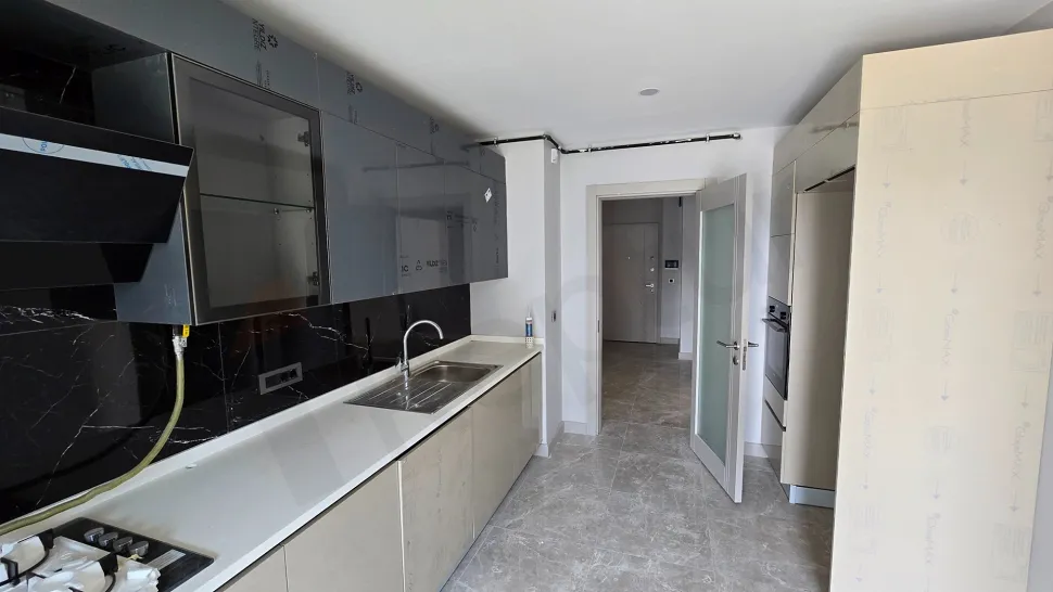 Resort-Style Vista: Spacious 4+1 Residence with Dual Balconies Overlooking the Pool
