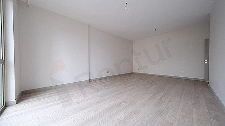 Bright and spacious living room.