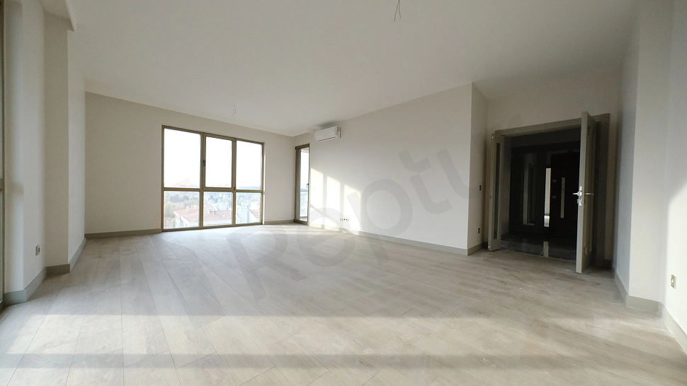 Image of a bright living room.