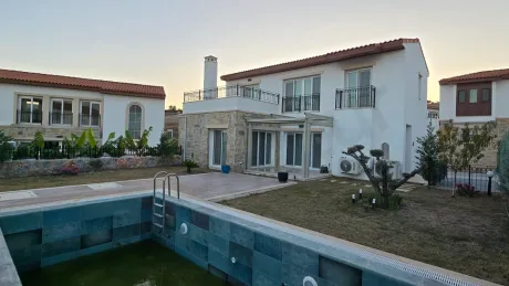 Resort-Style Private Sanctuary: Fully Furnished 3+1 Detached Villa with Private Pool & Garden