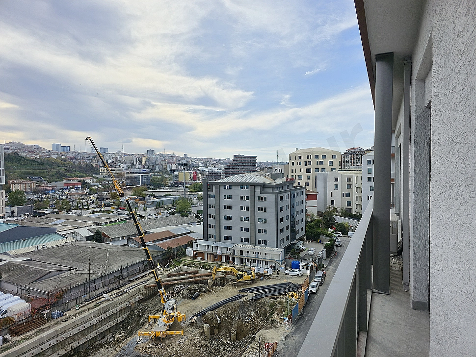 Image of a furnished 2+1 apartment with city view in Kağıthane, Istanbul.