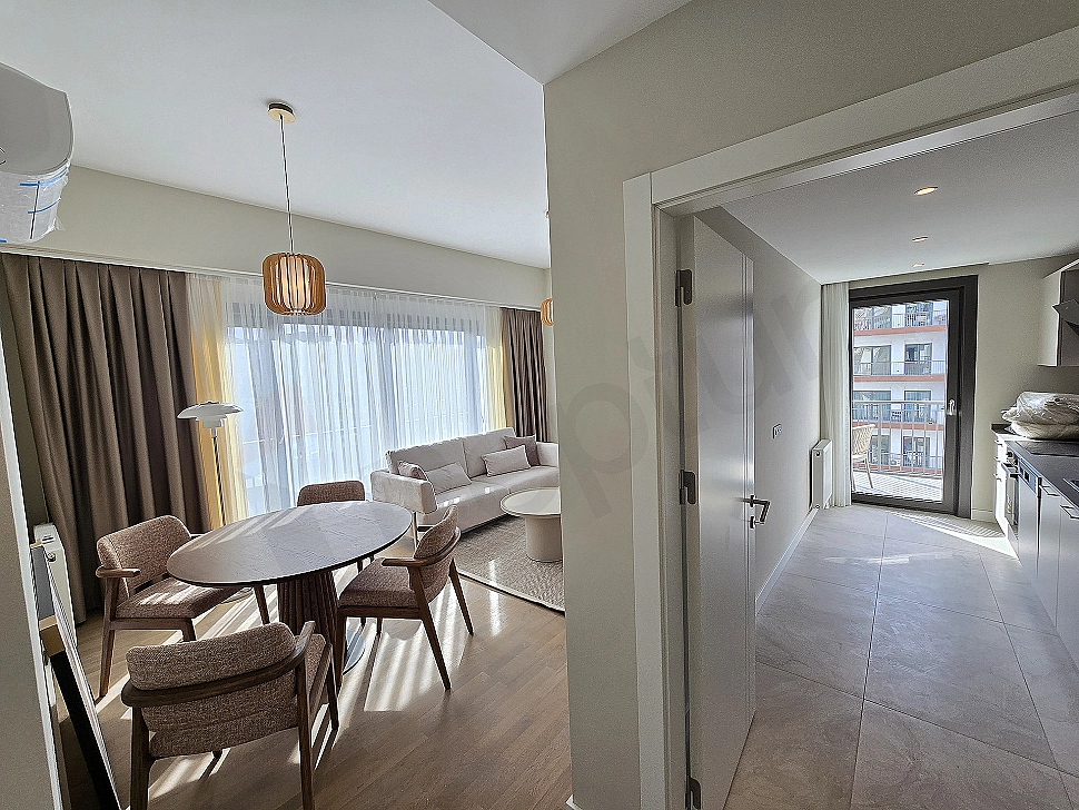 Elegant dining room details.