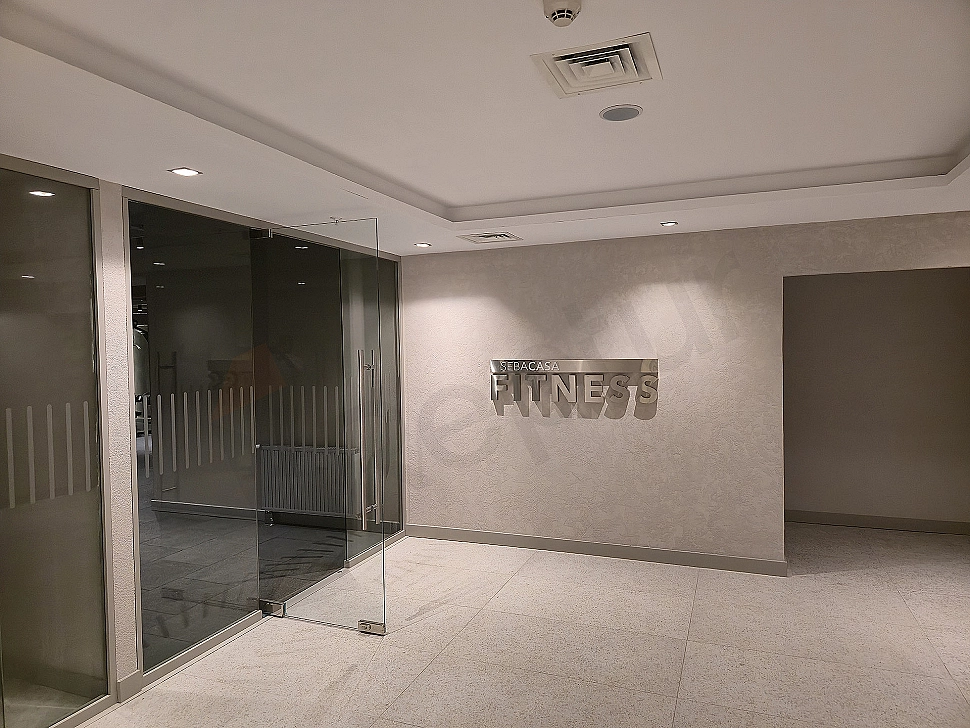 Image of the spa area of a furnished apartment.