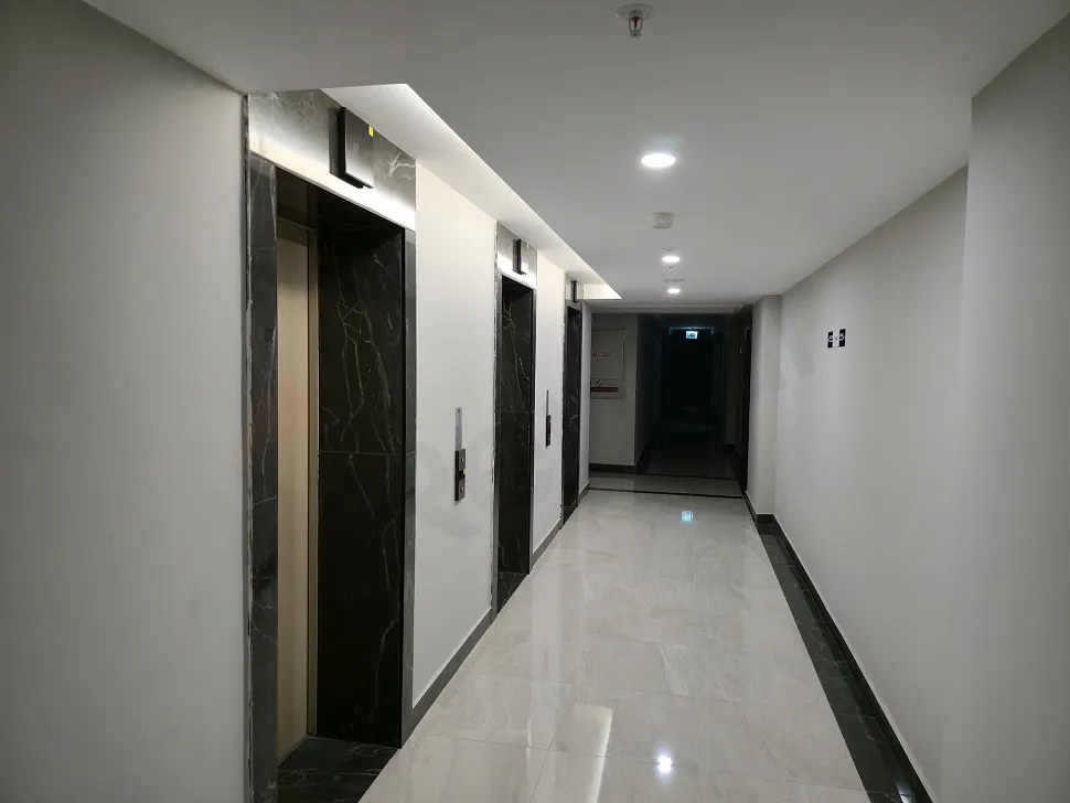 Sea-View 3+1 Residence with a Closed Kitchen in Referans Kartal Loca