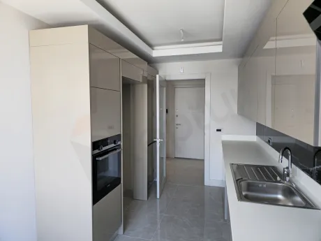 Sea-View 3+1 Residence with a Closed Kitchen in Referans Kartal Loca