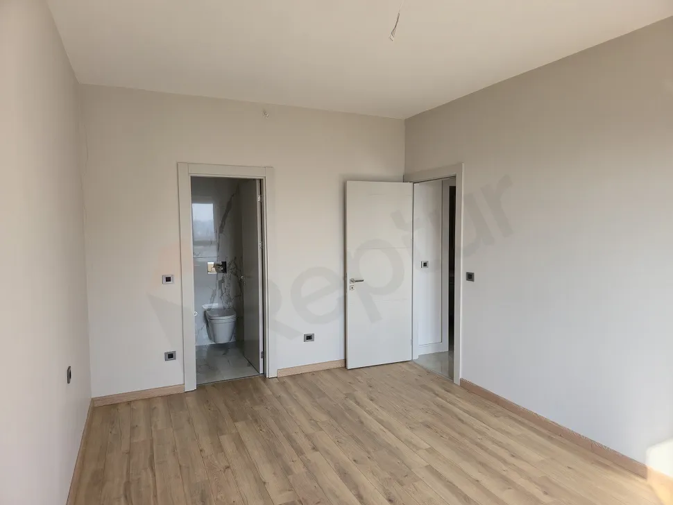 Sea-View 3+1 Residence with a Closed Kitchen in Referans Kartal Loca