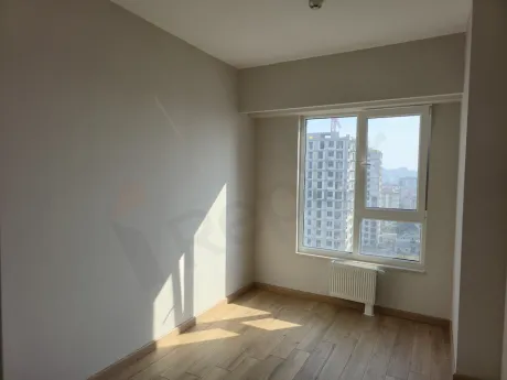 Sea-View 3+1 Residence with a Closed Kitchen in Referans Kartal Loca