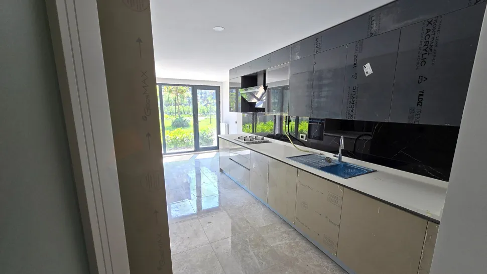 Seamless Nature: Premium 3.5+1 Duplex with Direct Park and Garden Access