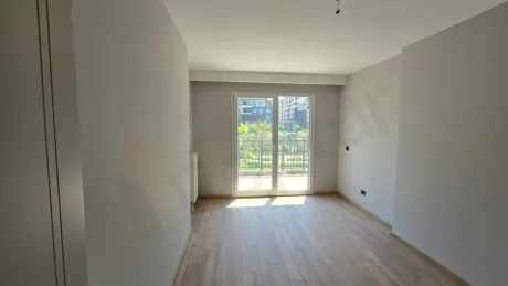 Seamless Nature: Premium 3.5+1 Duplex with Direct Park and Garden Access