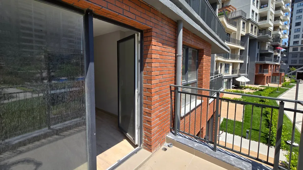 Seamless Nature: Premium 3.5+1 Duplex with Direct Park and Garden Access