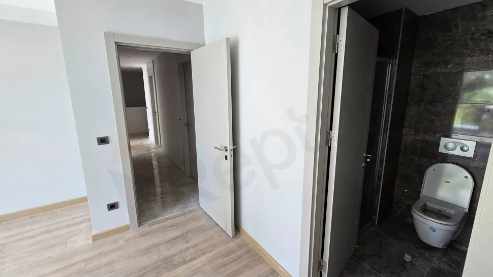 Seamless Nature: Premium 3.5+1 Duplex with Direct Park and Garden Access