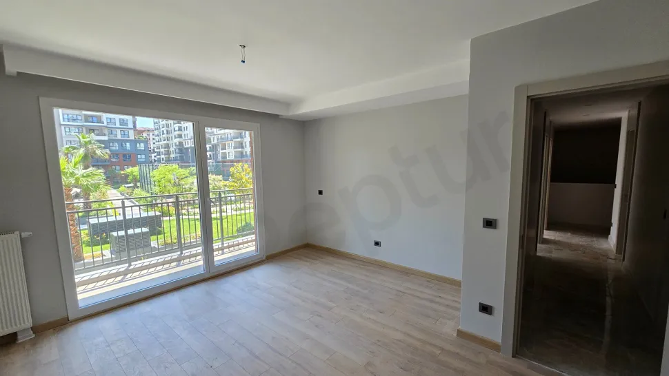 Seamless Nature: Premium 3.5+1 Duplex with Direct Park and Garden Access