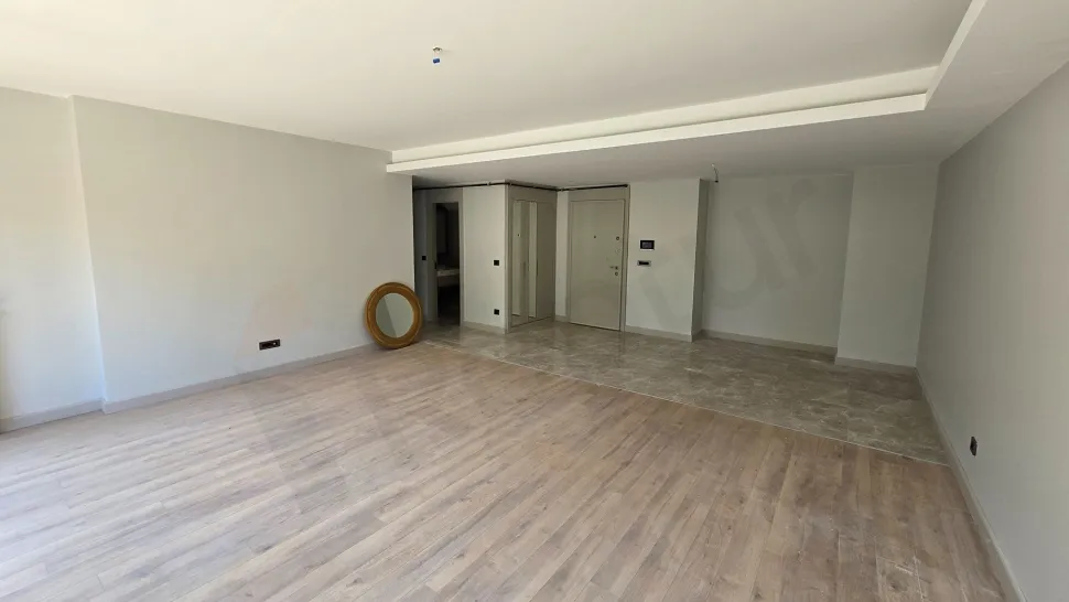 Seamless Nature: Premium 3.5+1 Duplex with Direct Park and Garden Access