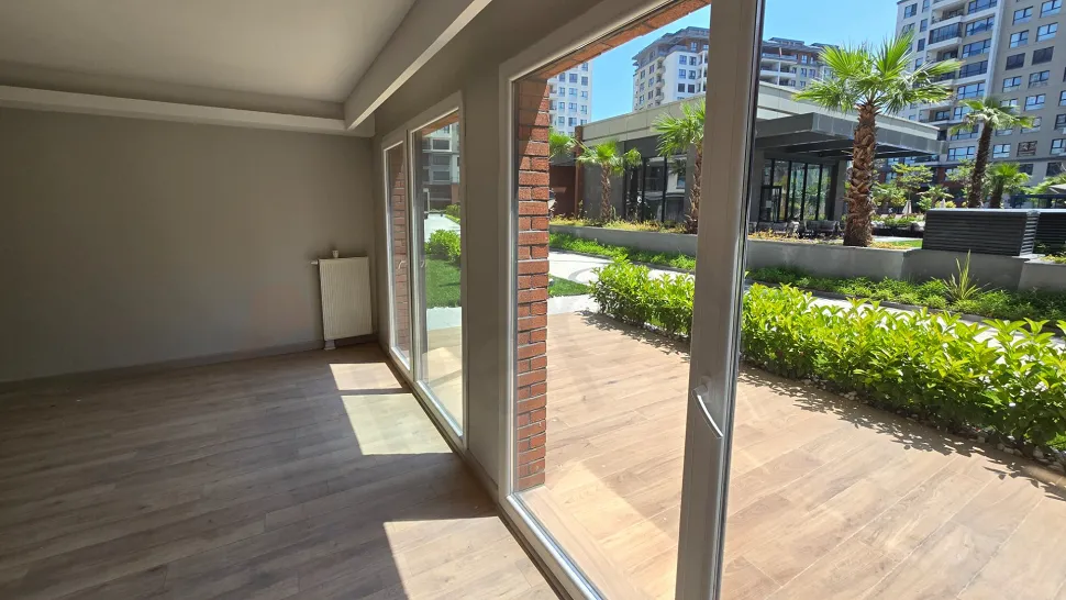 Seamless Nature: Premium 3.5+1 Duplex with Direct Park and Garden Access