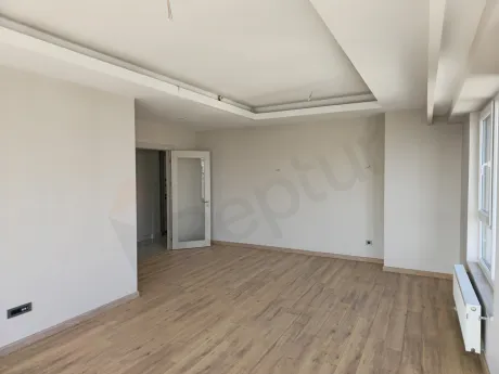 Sea-View 3+1 Residence with a Closed Kitchen in Referans Kartal Loca