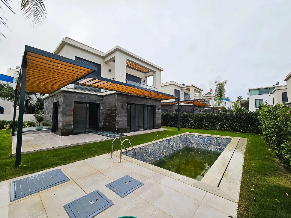 Spacious and airy terrace view of a seafront hotel located in Bodrum.