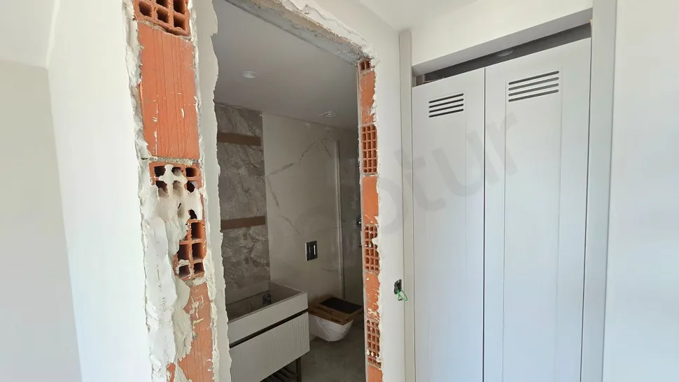 Smart 1+1 Living with an Open Kitchen and Private Storage in Beşiktaş