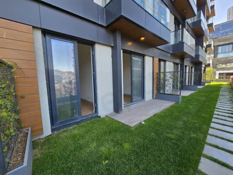 Spacious terrace of a modern residence with a city view in Sisli, Istanbul