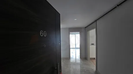 Space Efficiency Masterclass: High-Net 3.5+1 Layout with En-Suite Helper's Room