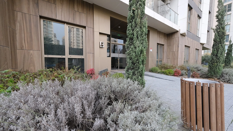 Spacious 2+1 Family Apartment with Closed Kitchen on 5th Floor in Topkapi