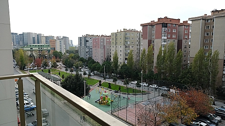Spacious 2+1 Family Apartment with Closed Kitchen on 5th Floor in Topkapi