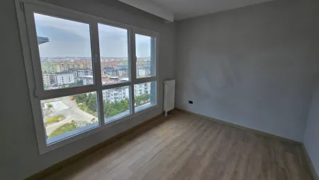 Top-Floor 4+1 Duplex: Dual Views & Massive Terrace