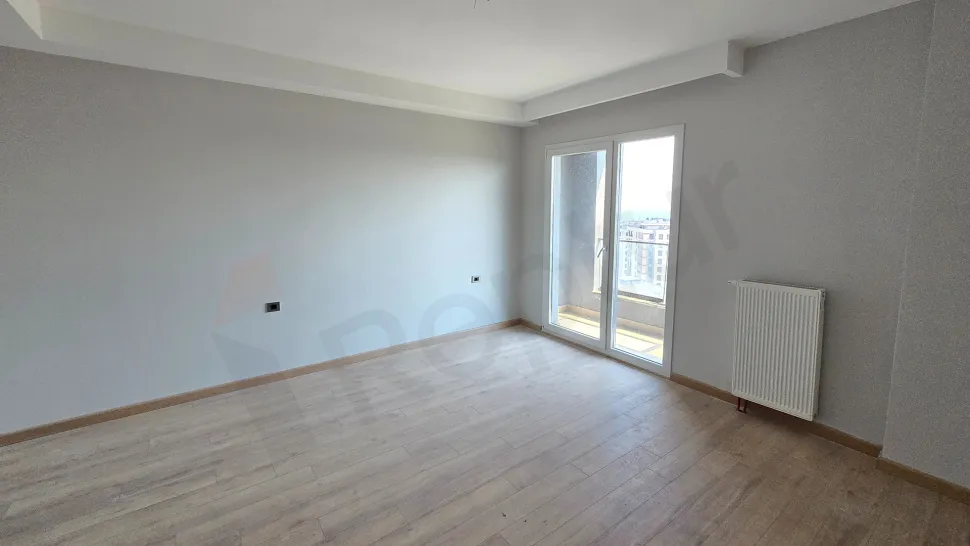 View of a modern and spacious bedroom in Beylikdüzü, Istanbul