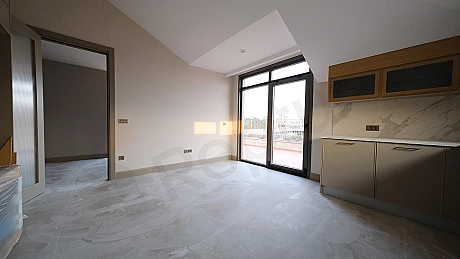 Image of a stylish dining room.