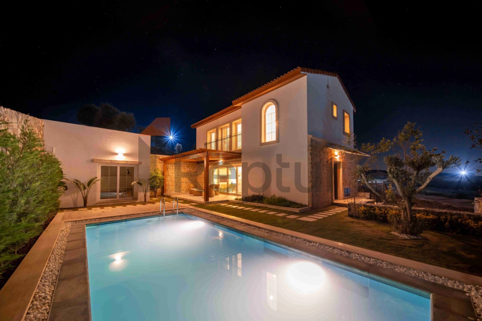 Exclusive large-scale villa project in a developing area near the airport