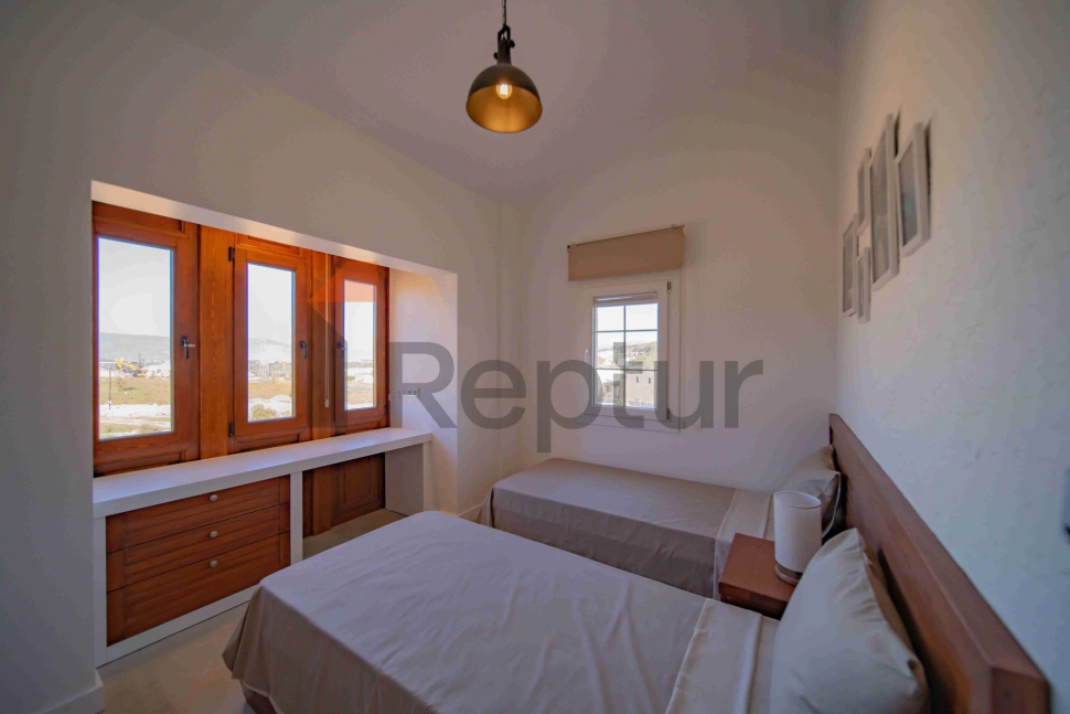 Exclusive large-scale villa project in a developing area near the airport