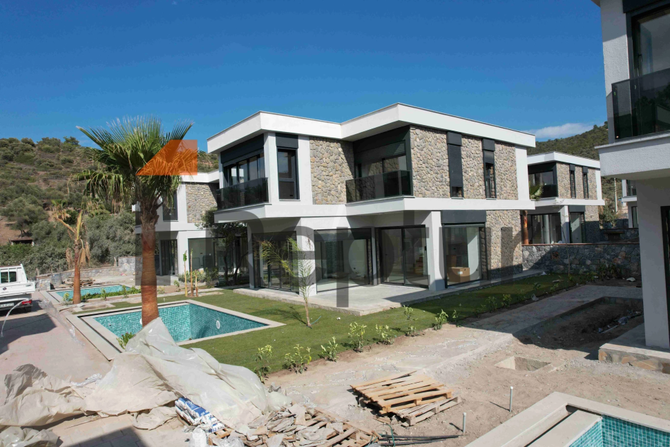 Attractive seafront villas in Bodrum