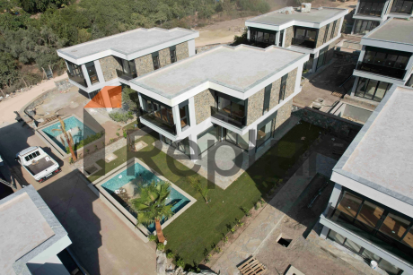 Attractive seafront villas in Bodrum