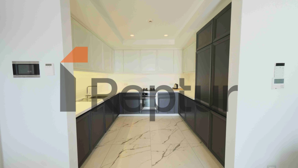 Two-storey villa with three bedrooms for rent from the agency Reptur