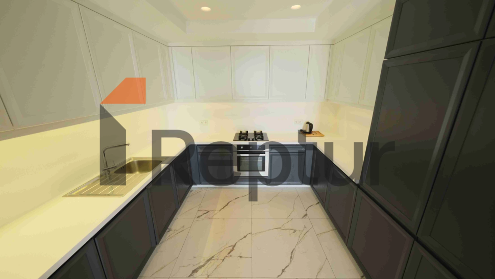 Two-storey villa with three bedrooms for rent from the agency Reptur