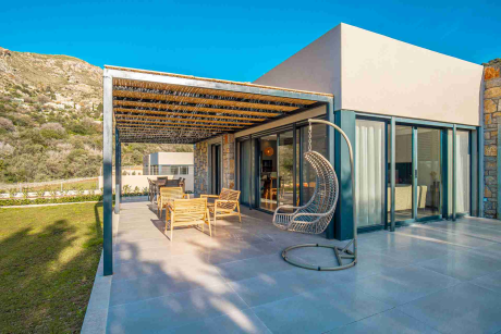 14 luxury villas with Aegean Sea and mountain views for sale in Gumusluk