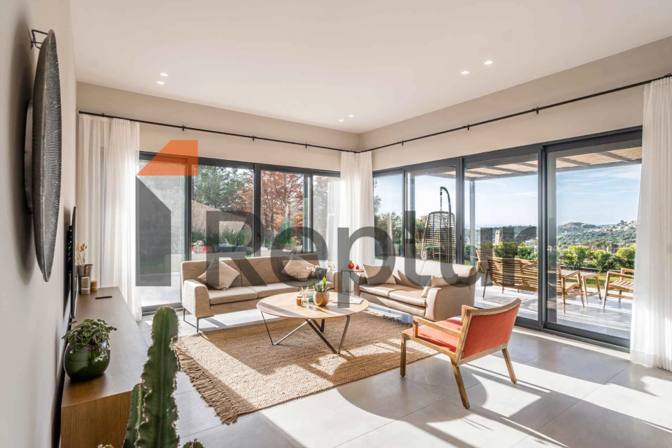 14 luxury villas with Aegean Sea and mountain views for sale in Gumusluk