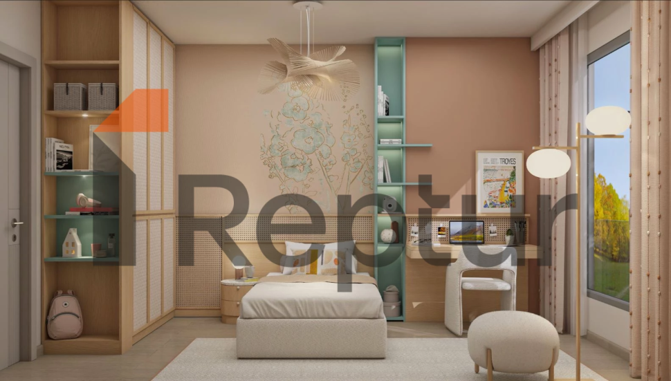 Family concept complex with large infrastructure near West Marina