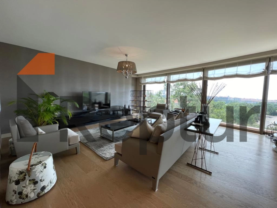 It's a pleasure to live literally in the bosom of nature