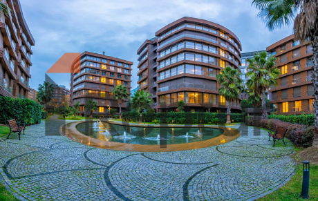 It's a pleasure to live literally in the bosom of nature