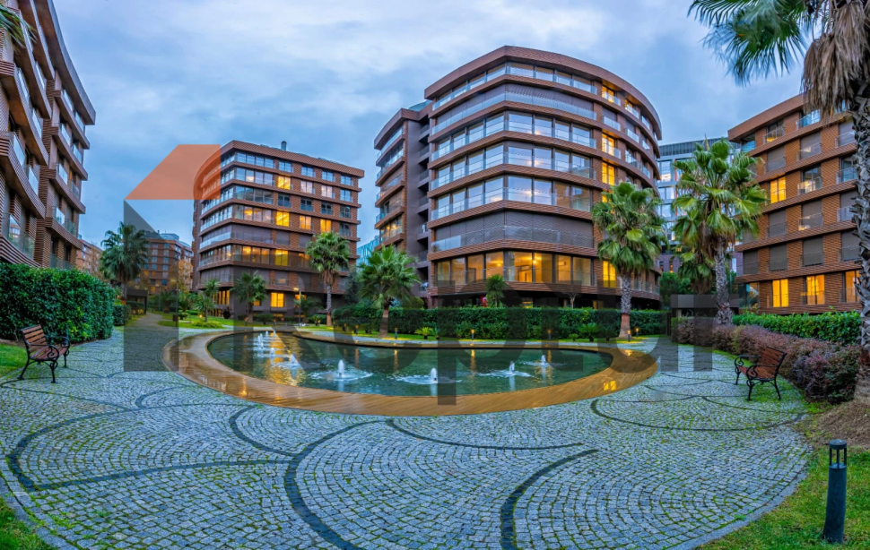 It's a pleasure to live literally in the bosom of nature