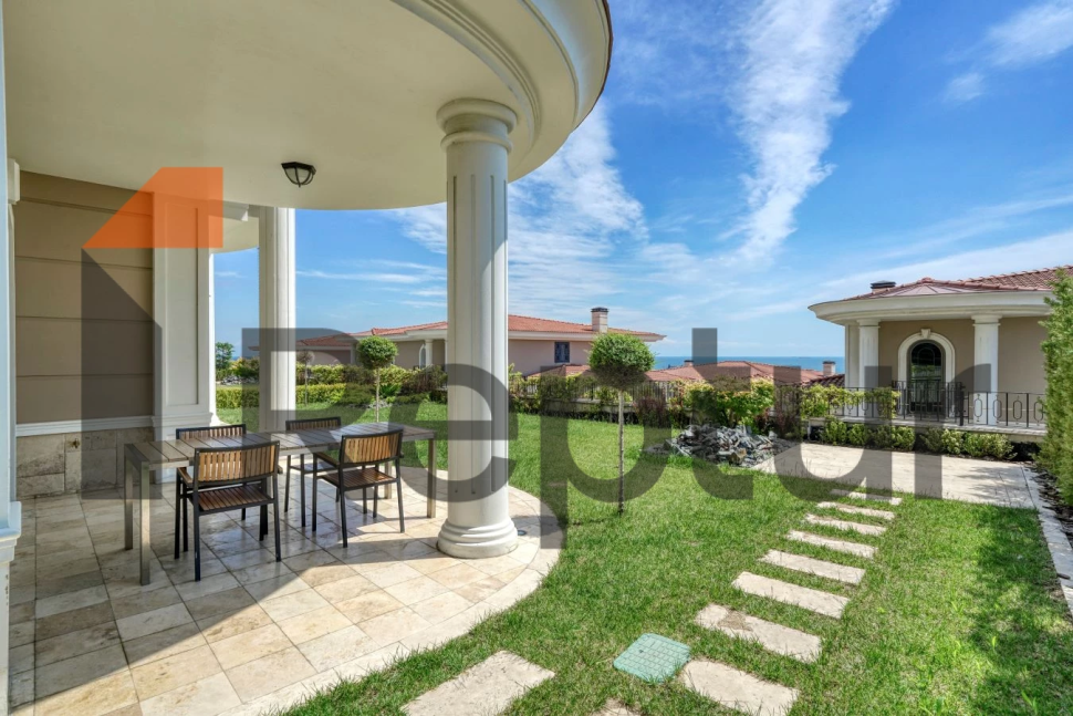 Life as a 365-day vacation and a profitable investment