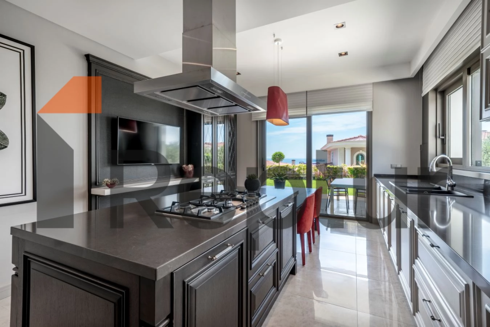 Life as a 365-day vacation and a profitable investment